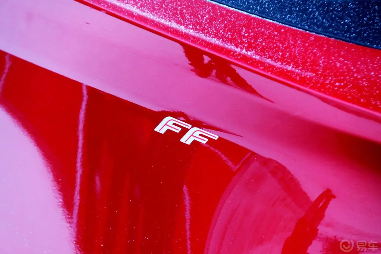 法拉利FF6.3L V12 基本型尾标
