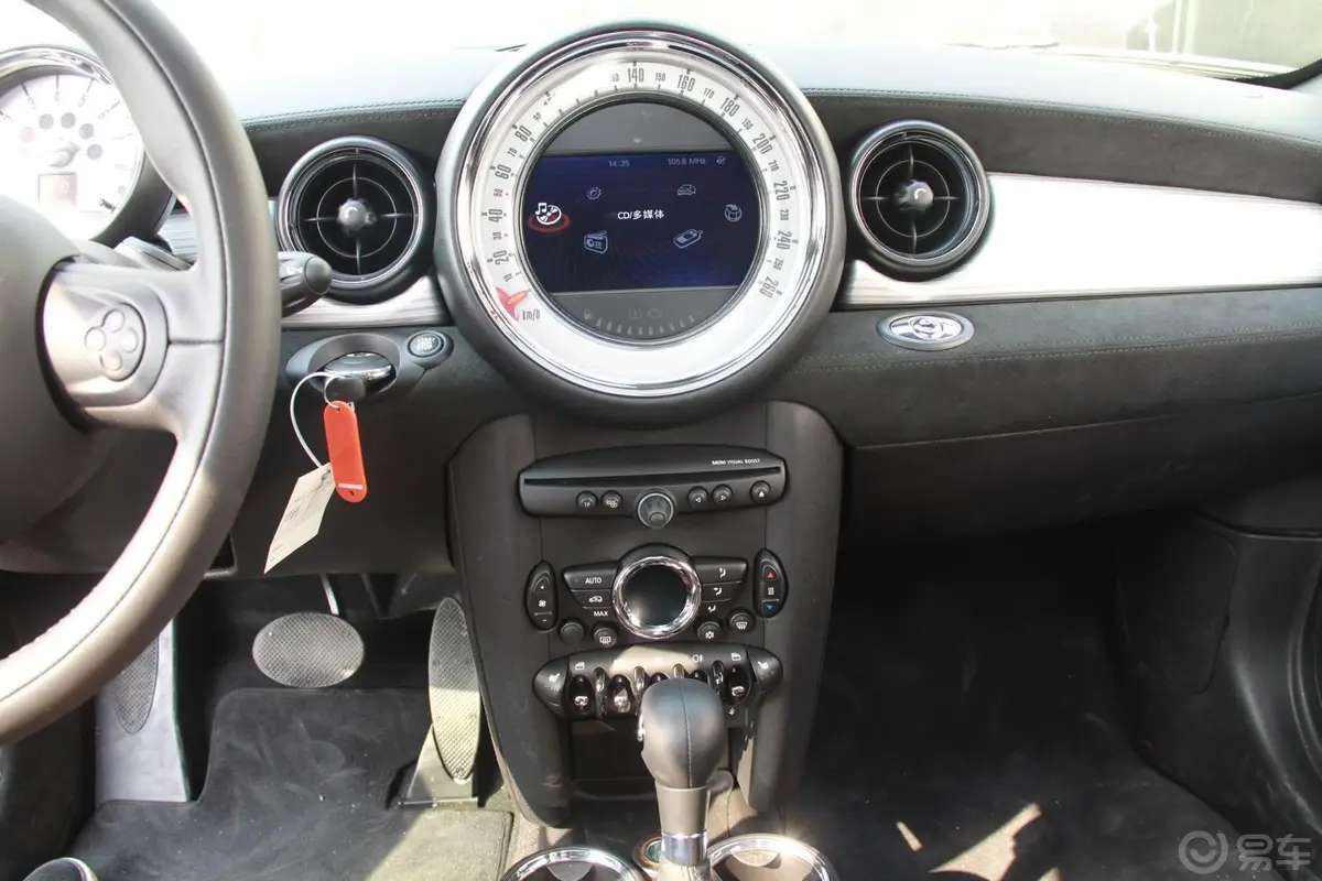 MINI ROADSTERCOOPER 1.6L 自动中控台整体