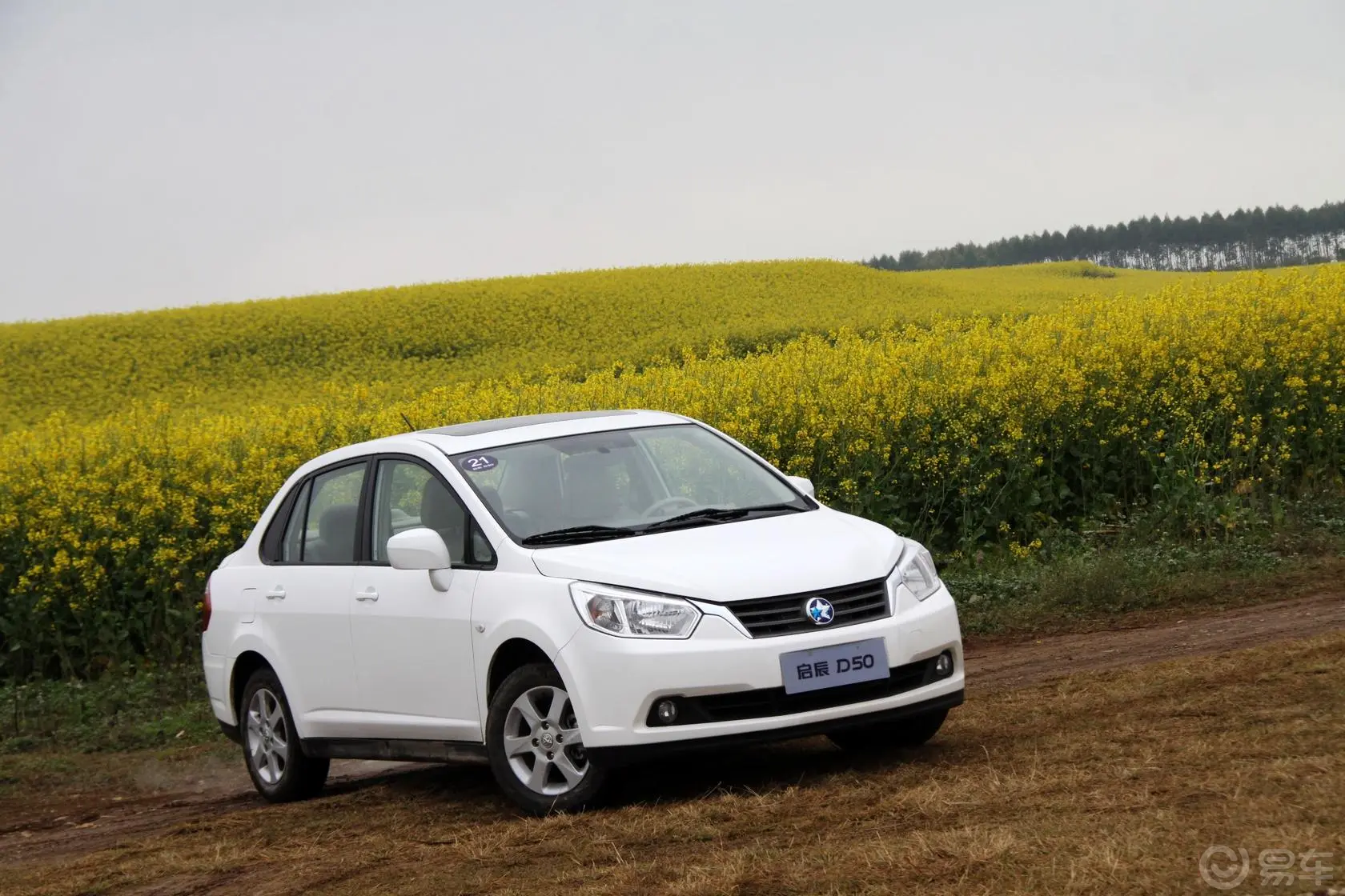 启辰D501.6L 手动 尊贵版外观