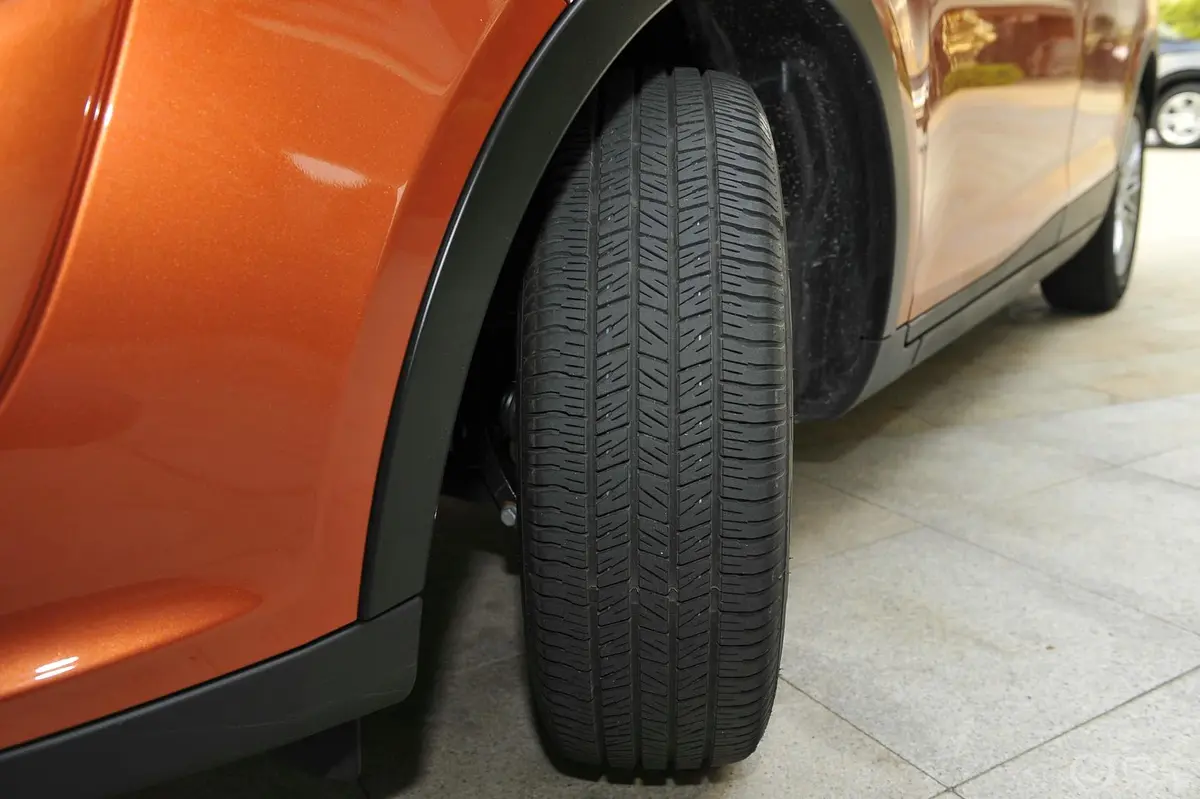 传祺GS52.0L 自动 尊贵版轮胎花纹