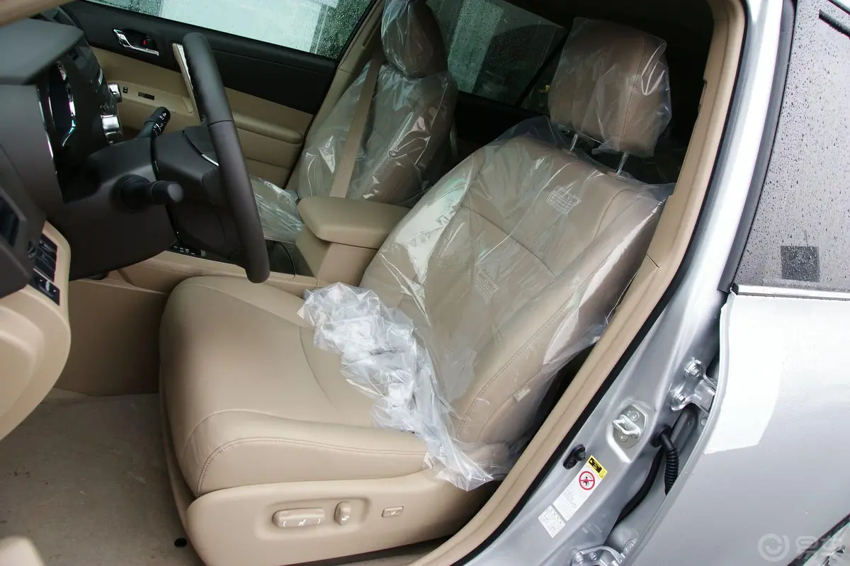 汉兰达2.7L 自动 两驱 豪华型 7座驾驶员座椅