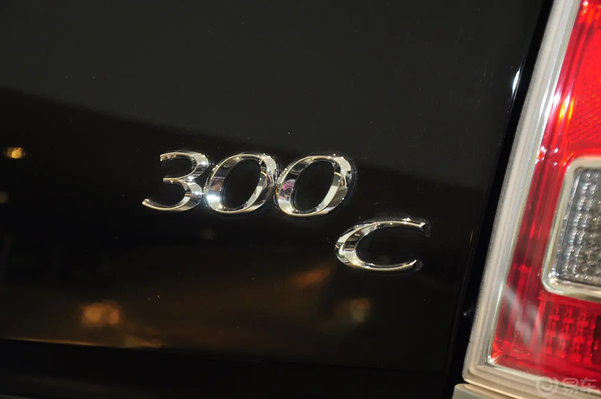 克莱斯勒3003.6L 自动 豪华型外观