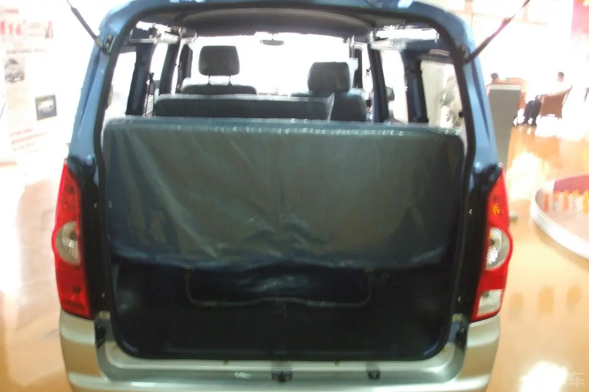 威旺3061.3L 手动 基本型行李箱空间