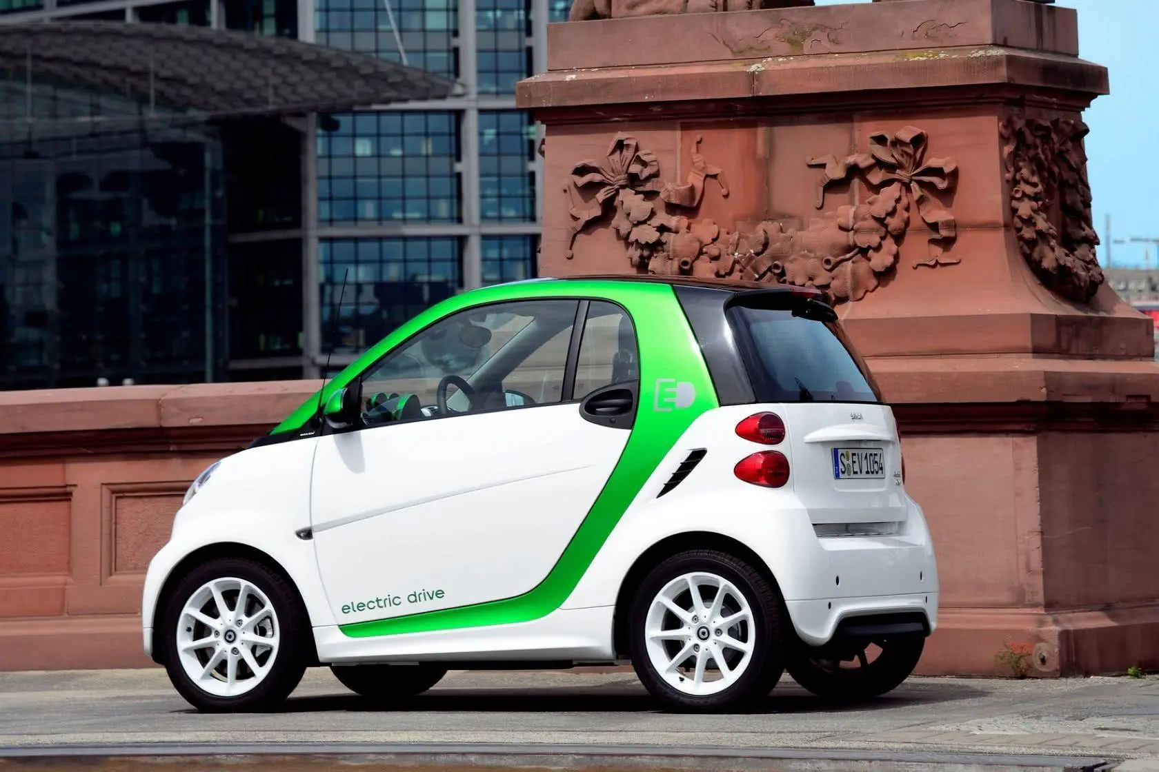 smart fortwo EQ