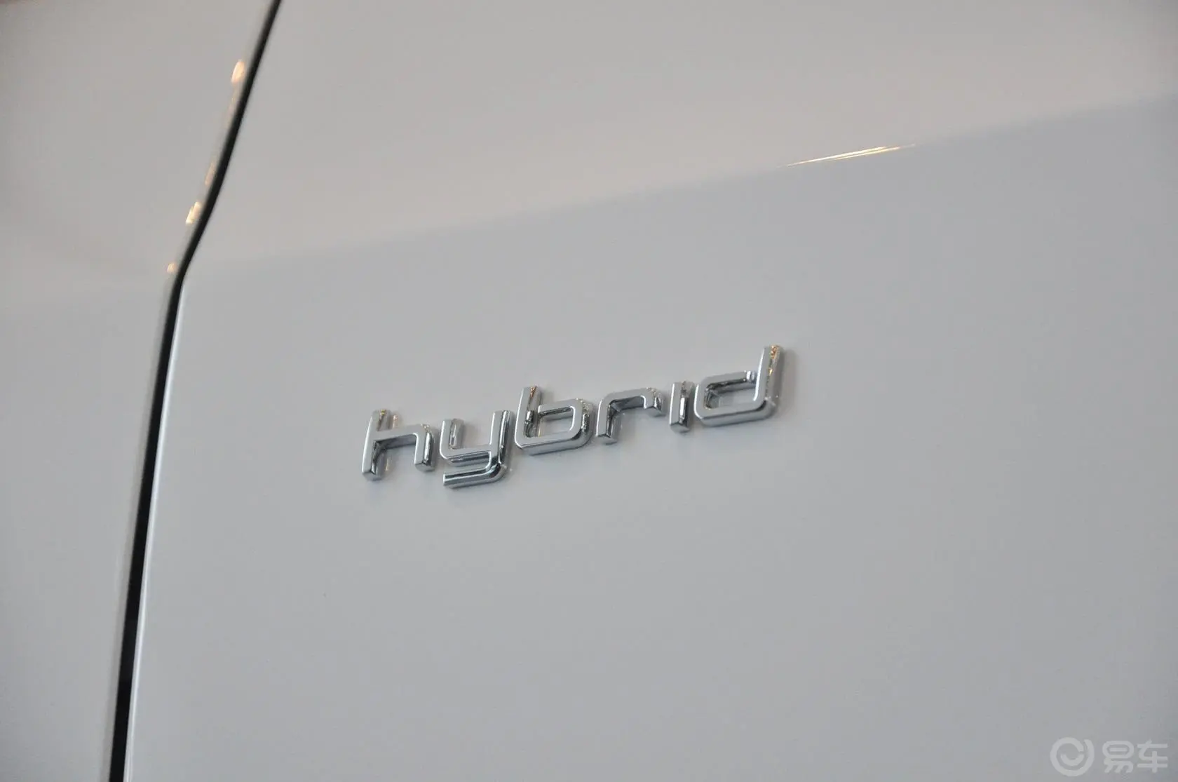 奥迪Q5(进口)2.0 TFSI Hybrid quattro车侧标