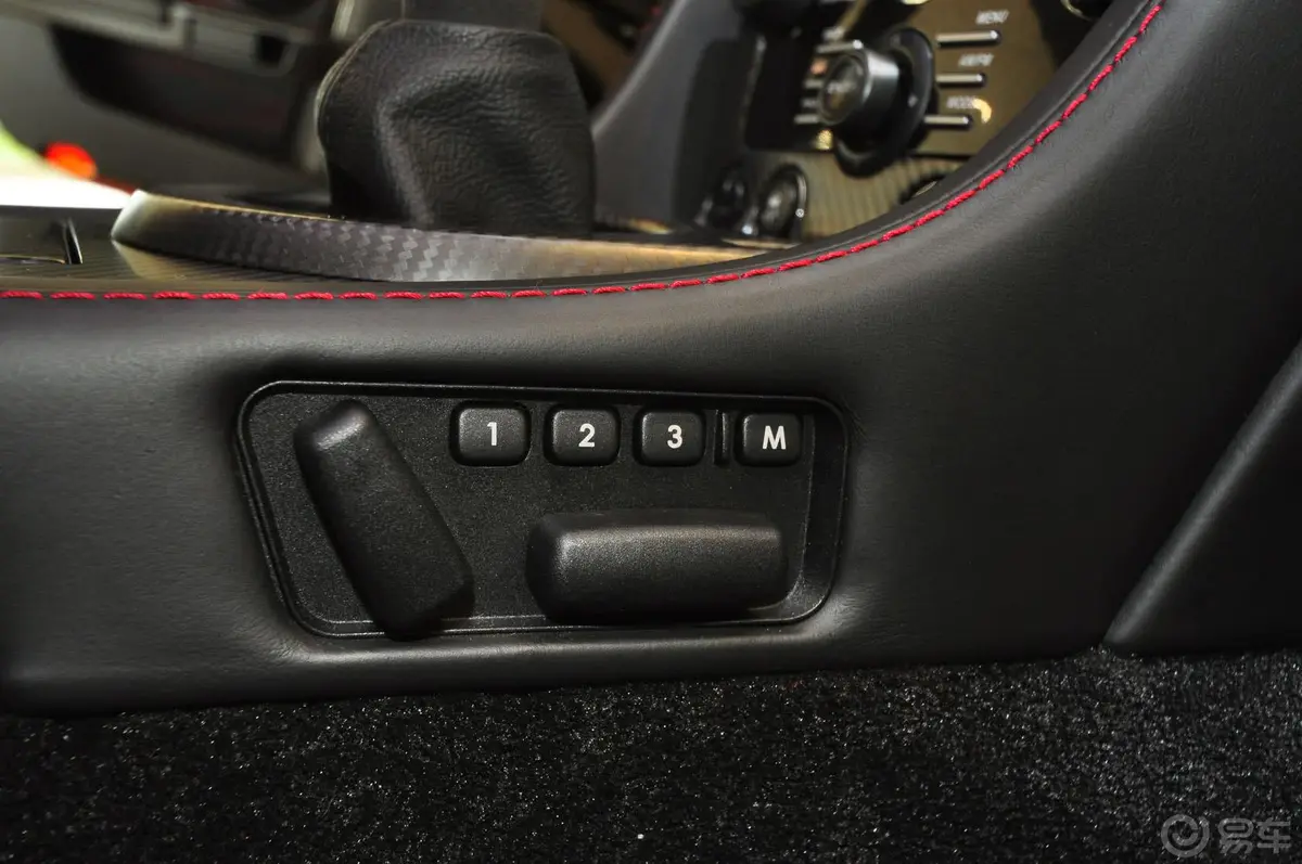 V12 ZagatoV12 zagato座椅调节键