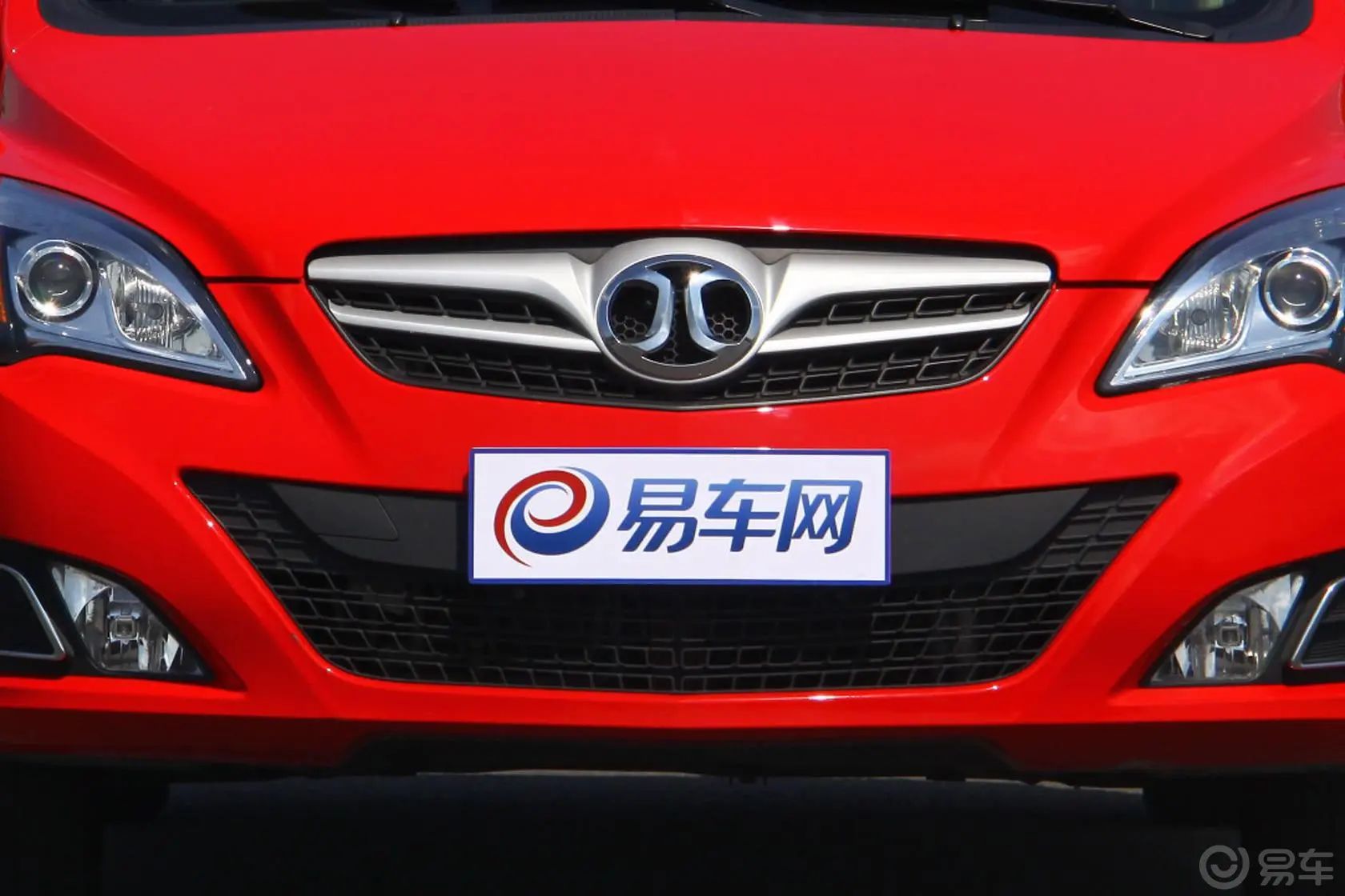 北京汽车E系列两厢 1.5L 乐尚自动版外观