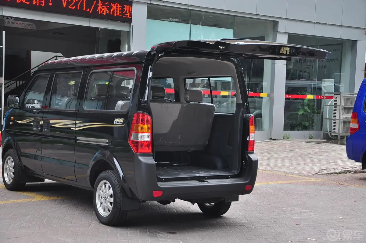 东风小康V291.3L 手动 DK13空间