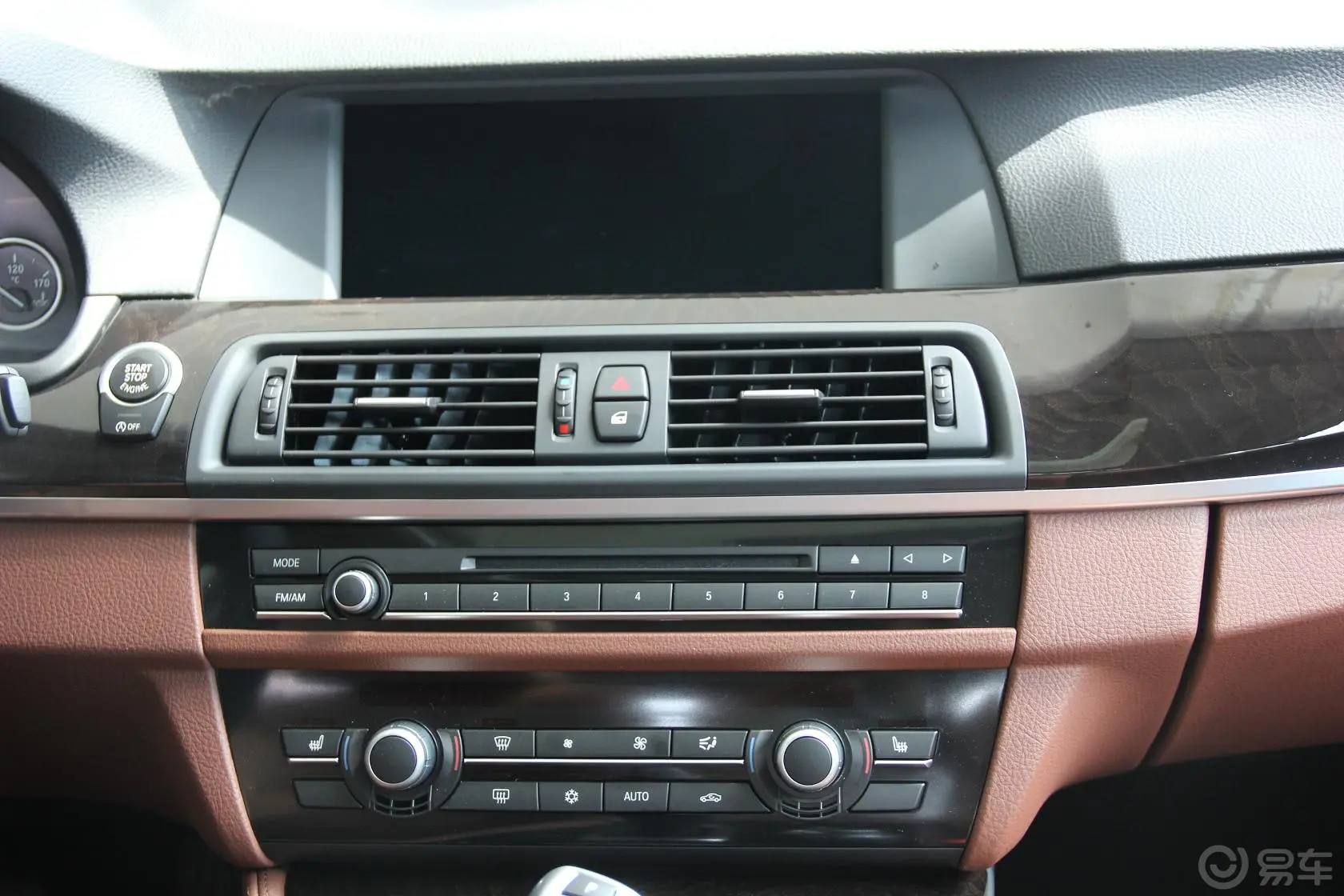 宝马5系(进口)528i xDrive 豪华型中控台整体