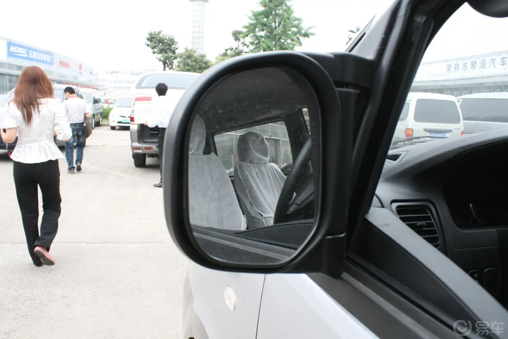 菱智M5 Q3长车 2.0L 标准版 9座后视镜镜面（后）