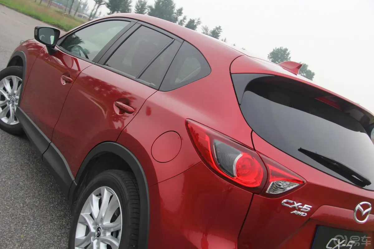 马自达CX-5(进口)2.0L 手自一体 四驱 尊贵导航版外观