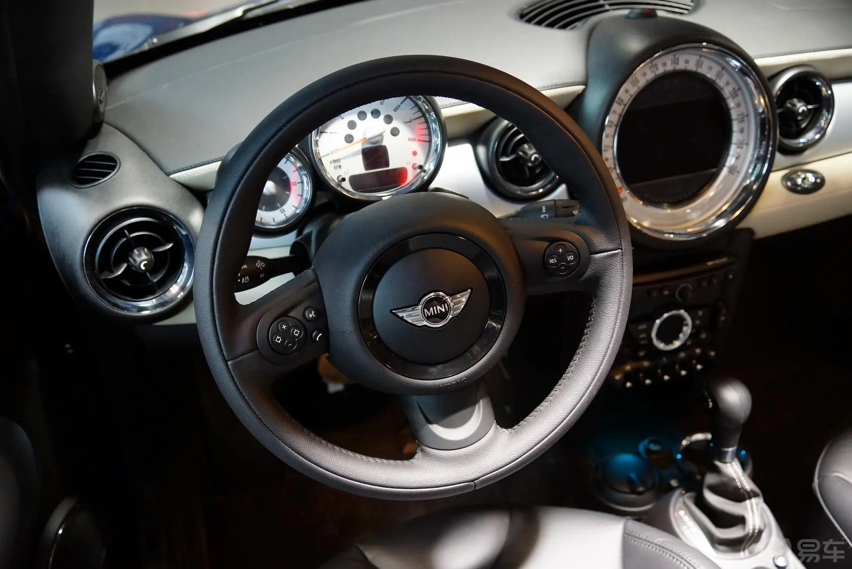 MINI ROADSTERCOOPER 1.6L 自动内饰