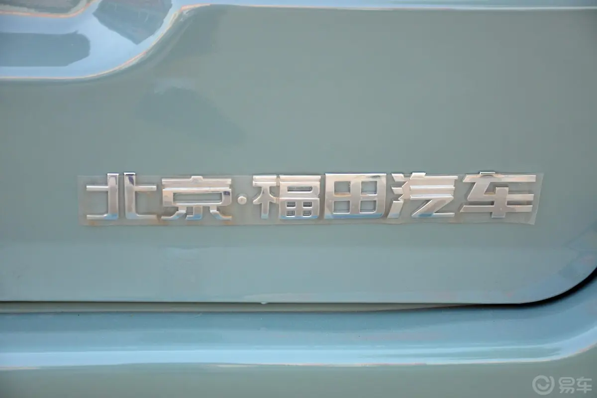 福田风景2.5L 标准型 柴油493ZQ3B 长轴低顶外观