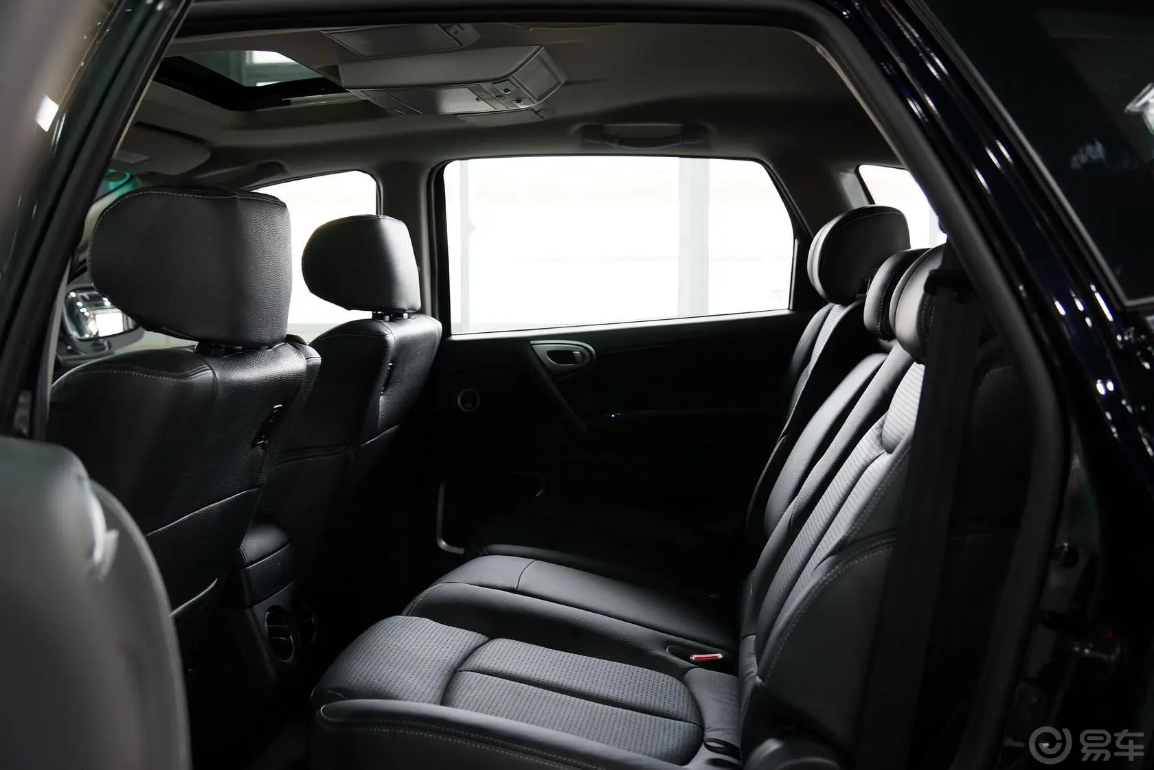 大7 SUV锋芒限量版 2.2T 自动 两驱 智慧型 行李厢开口范围