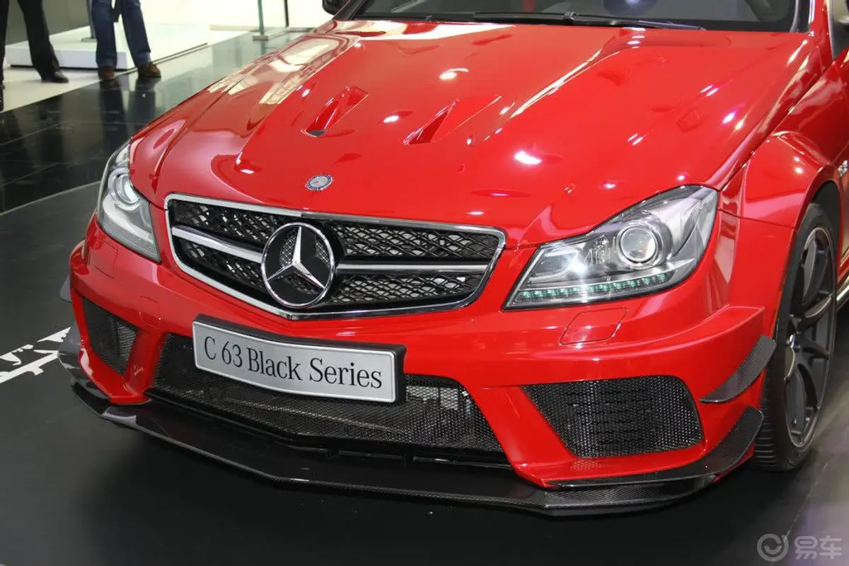 奔驰C级 AMGC 63 AMG 双门轿跑车Black Series外观