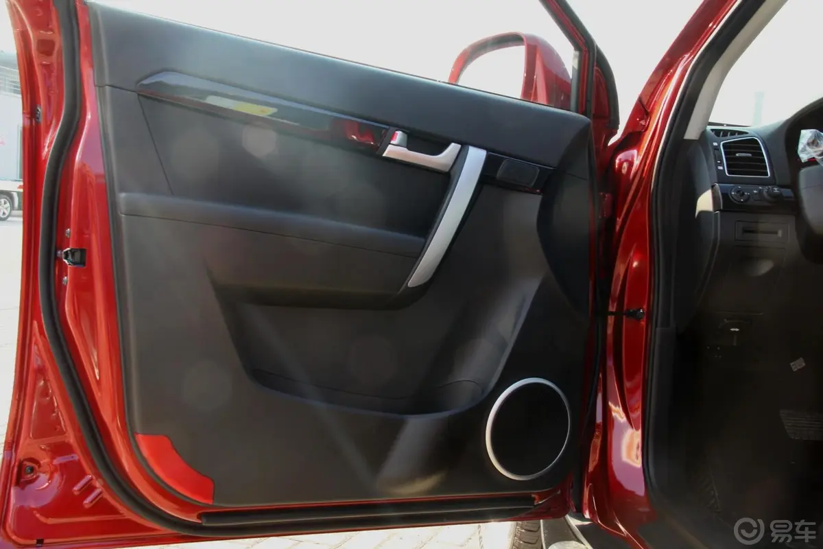 科帕奇2.4L 自动 7座 旗舰版驾驶员侧车门内门板