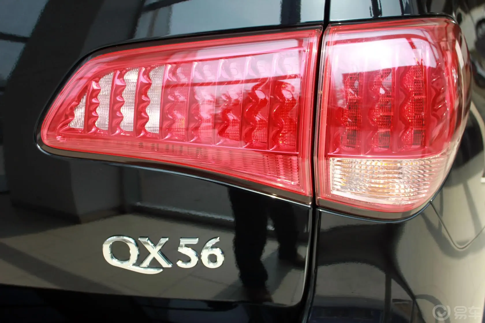 英菲尼迪QX56 手自一体尾标