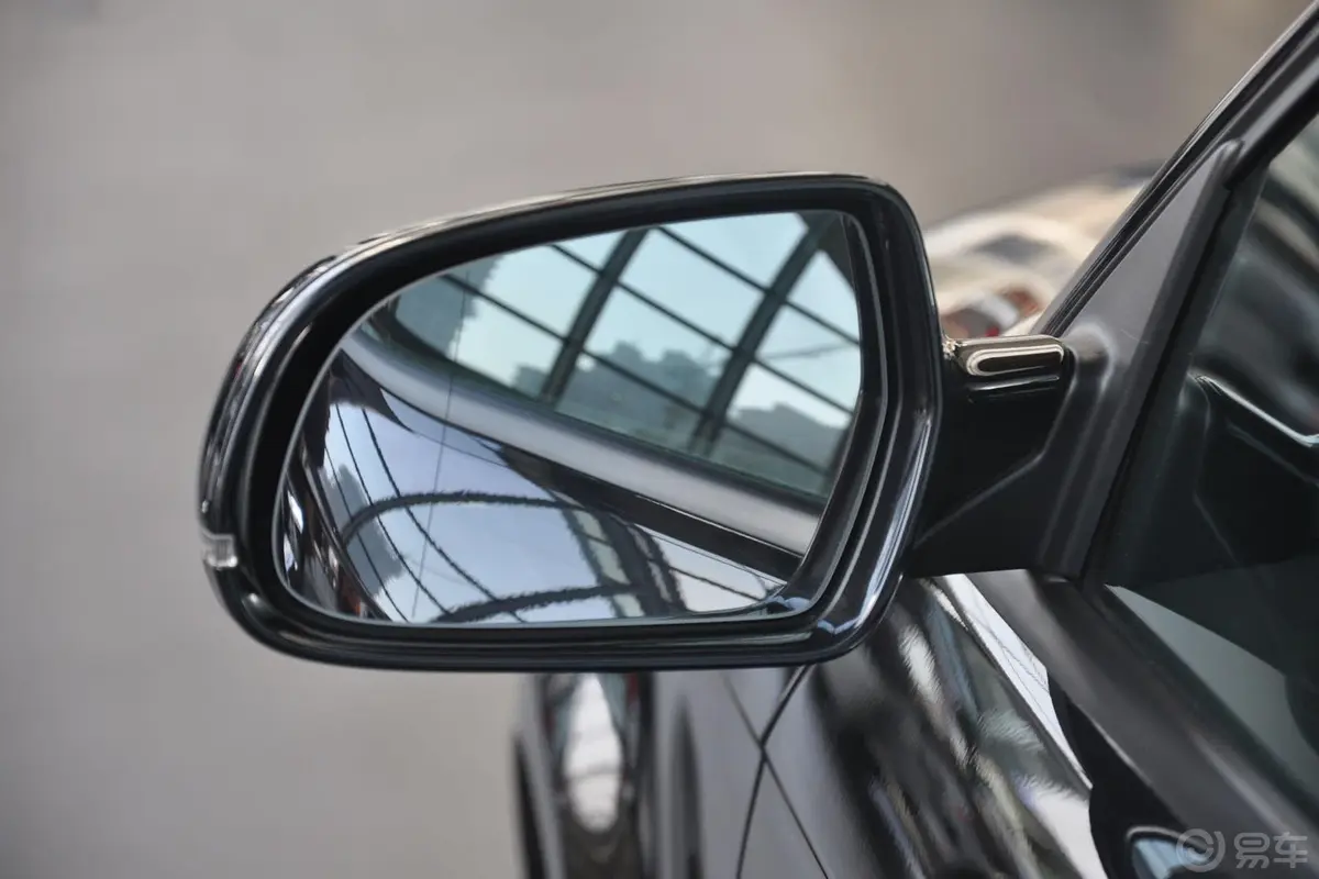 奥迪A3(进口)Sportback 1.8T 自动 尊贵型后视镜镜面（后）