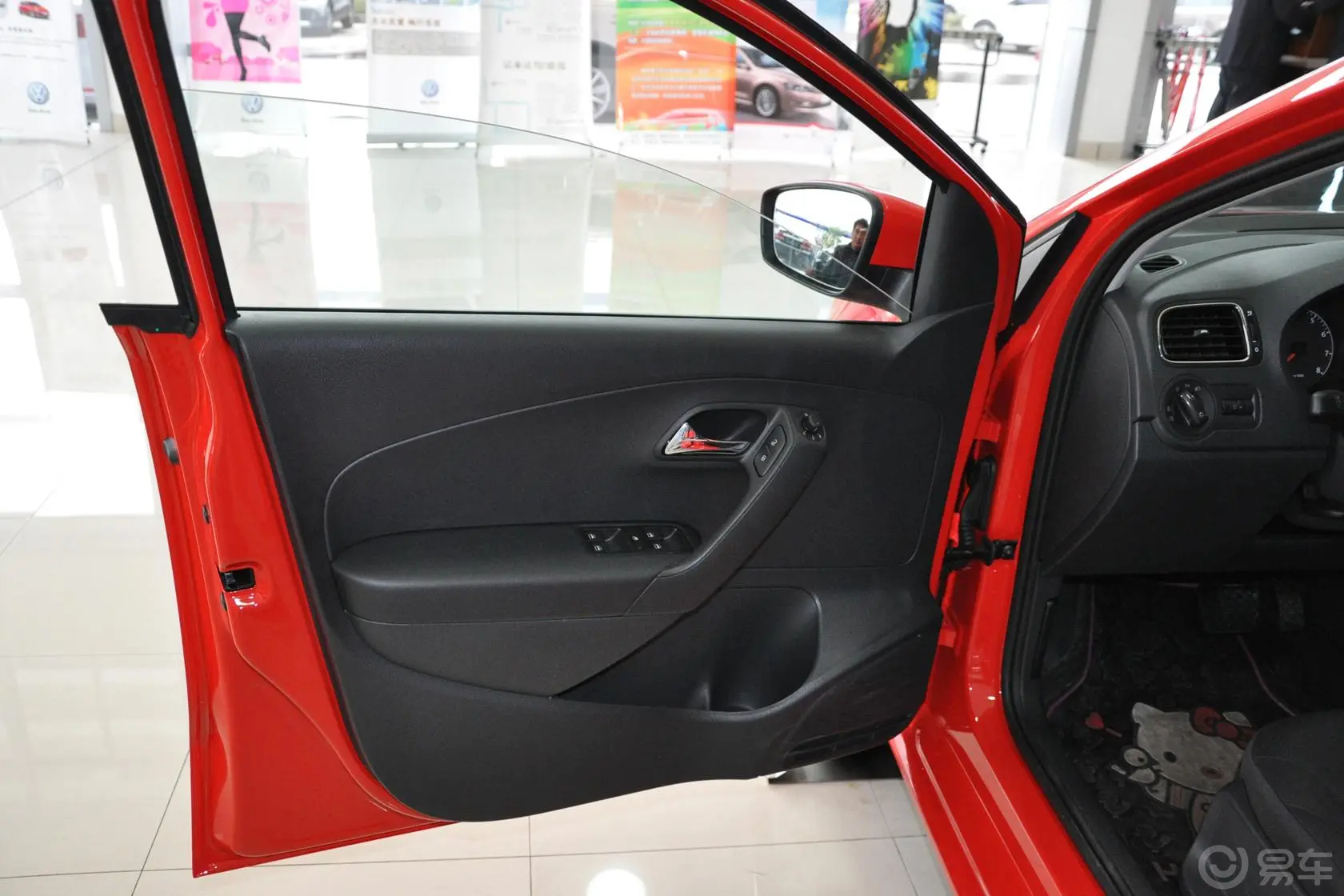 Polo1.6L 自动 舒适版驾驶员侧车门内门板