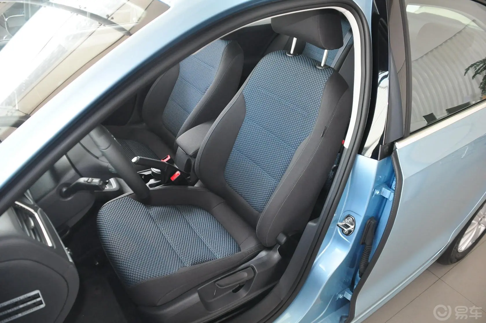 速腾1.4T 双离合 蓝驱版驾驶员座椅