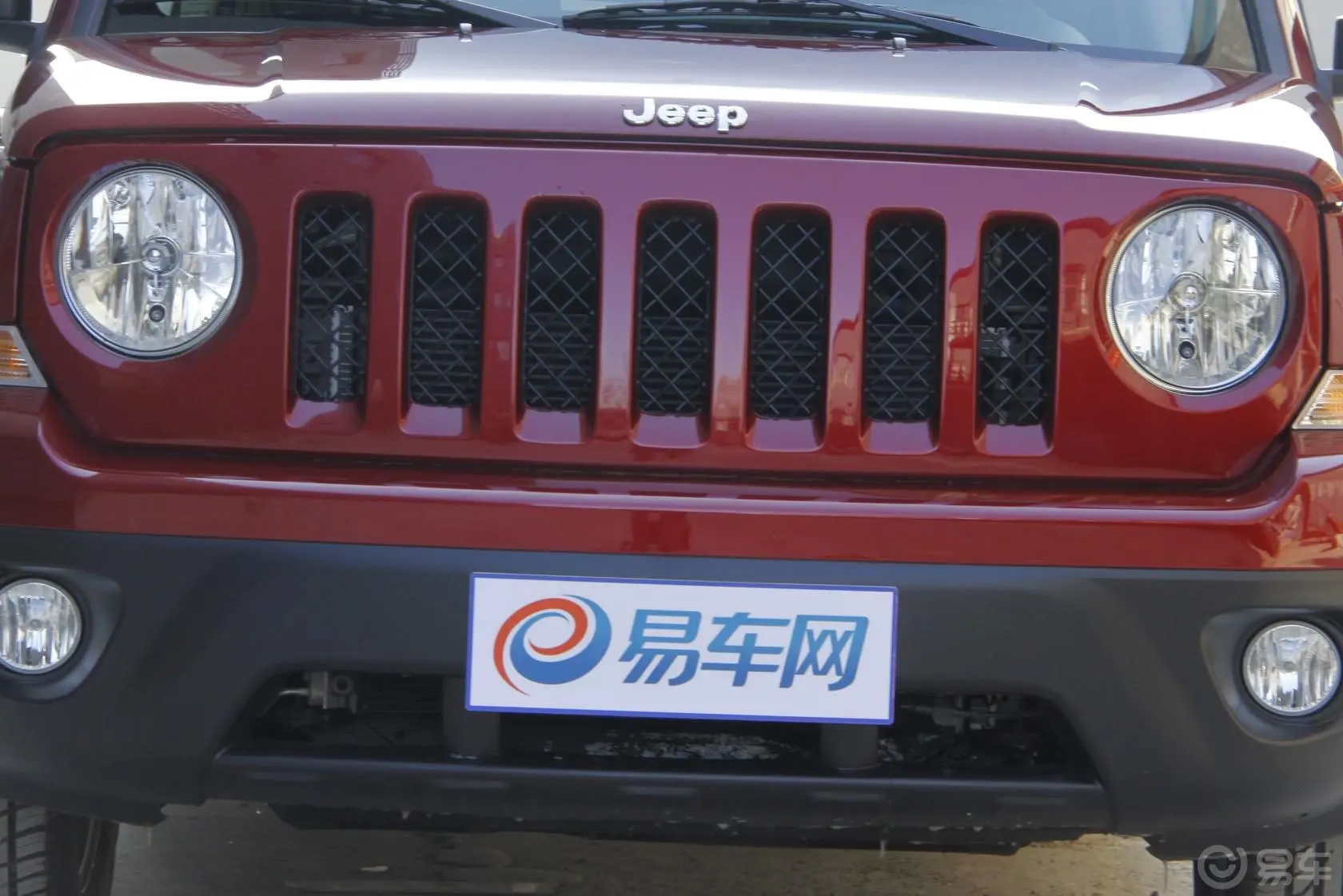 自由客2.4L CVT 豪华版外观