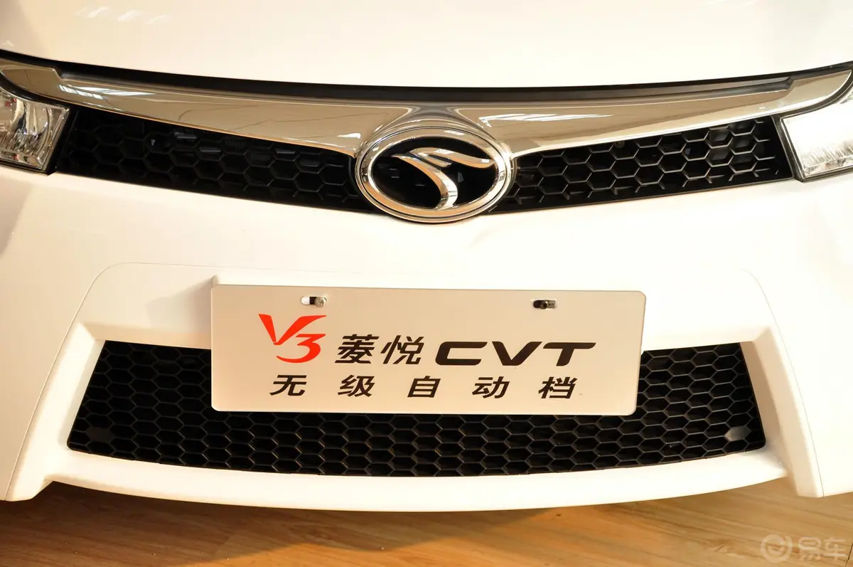 V3菱悦1.5L CVT SEi 旗舰版外观