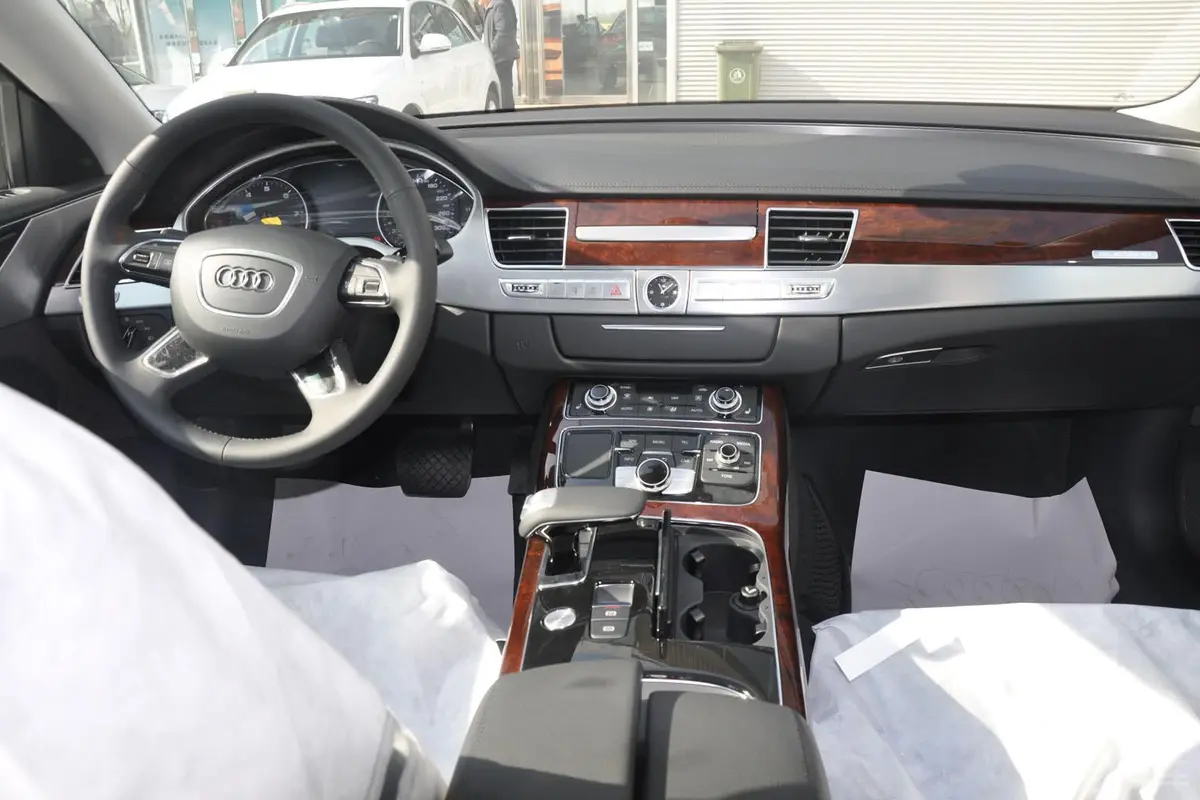 奥迪A8A8L 45 TFSI quattro 舒适型内饰全景正拍