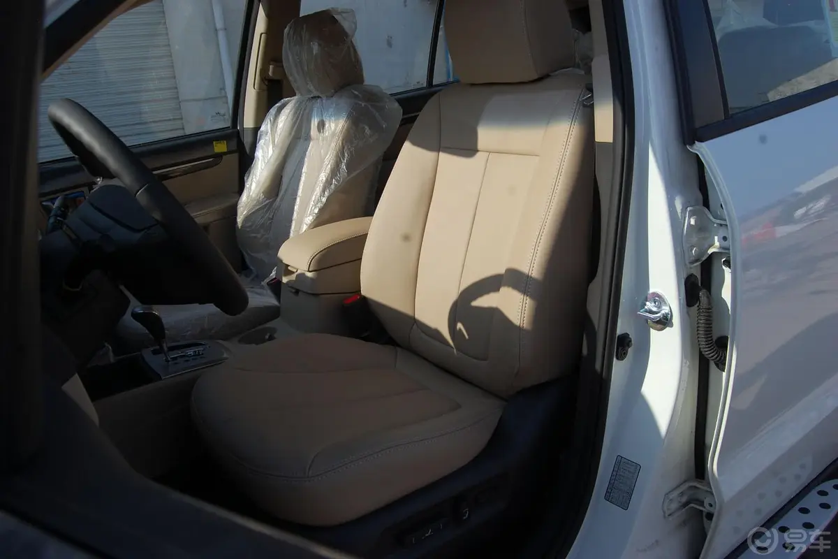 胜达(进口)2.4L 自动 四驱版 舒适版 7座驾驶员座椅