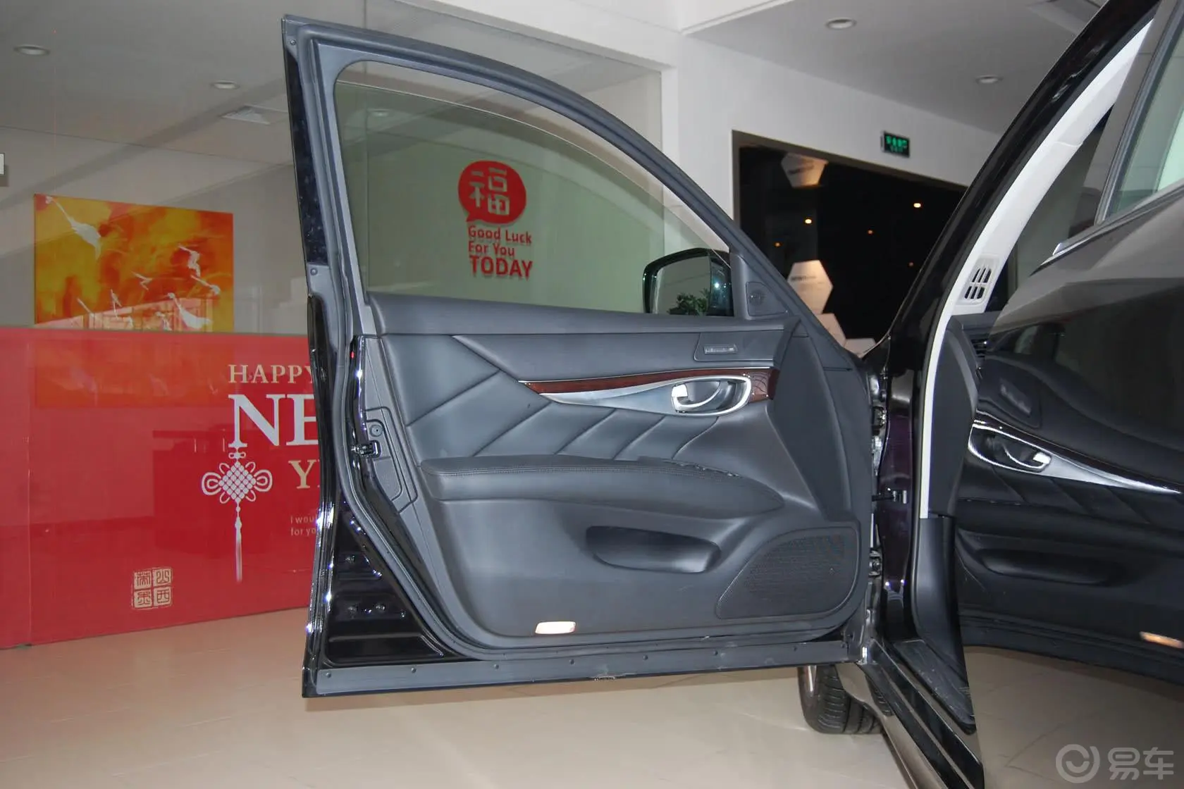 英菲尼迪M系25L 2.5L 手自一体 豪华版驾驶员侧车门内门板