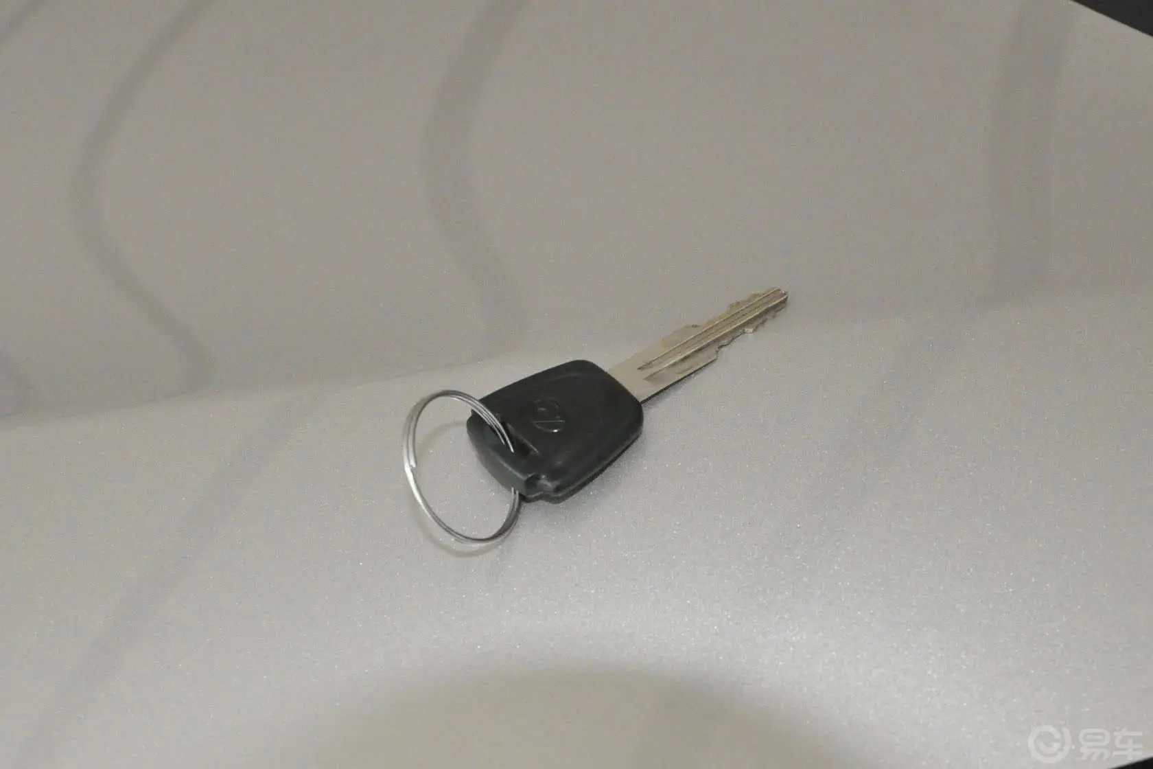 飞腾时尚版 CFA6420B 2.0L MT 2WD 豪华型钥匙