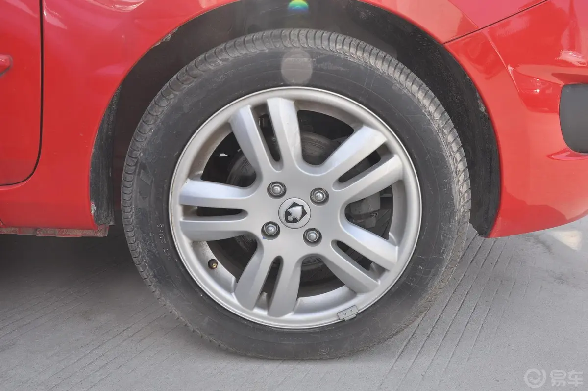 长安CX201.3L 自动 舒适版轮圈