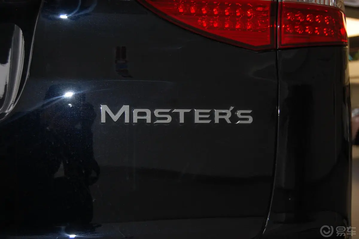 MASTER CEO2.2T 手自一体 旗舰版尾标