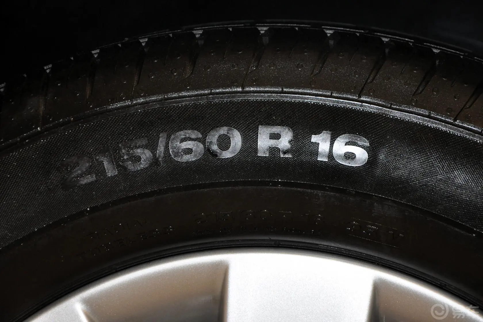 夏朗2.0L TSI 标配型轮胎规格