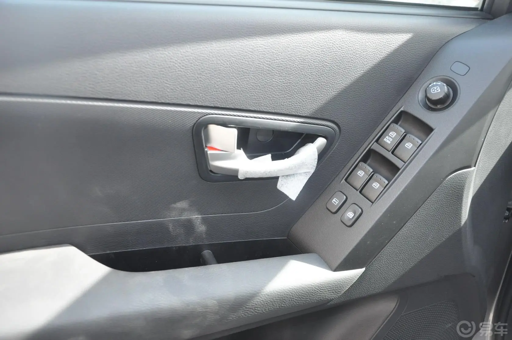 柯兰多2.0L 手自一体 两驱 精英版 汽油车窗升降键