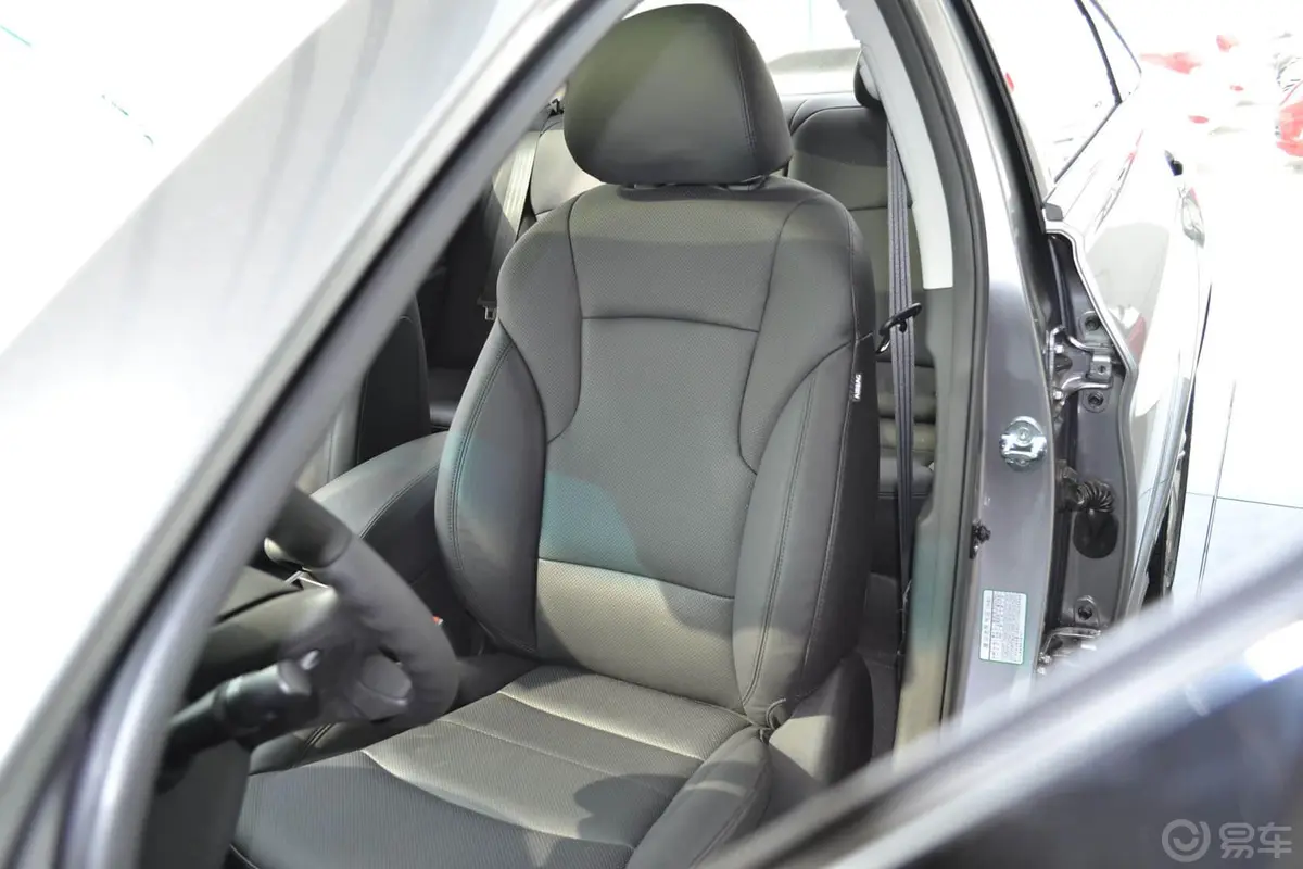 索纳塔2.0 GLX 自动豪华版驾驶员座椅