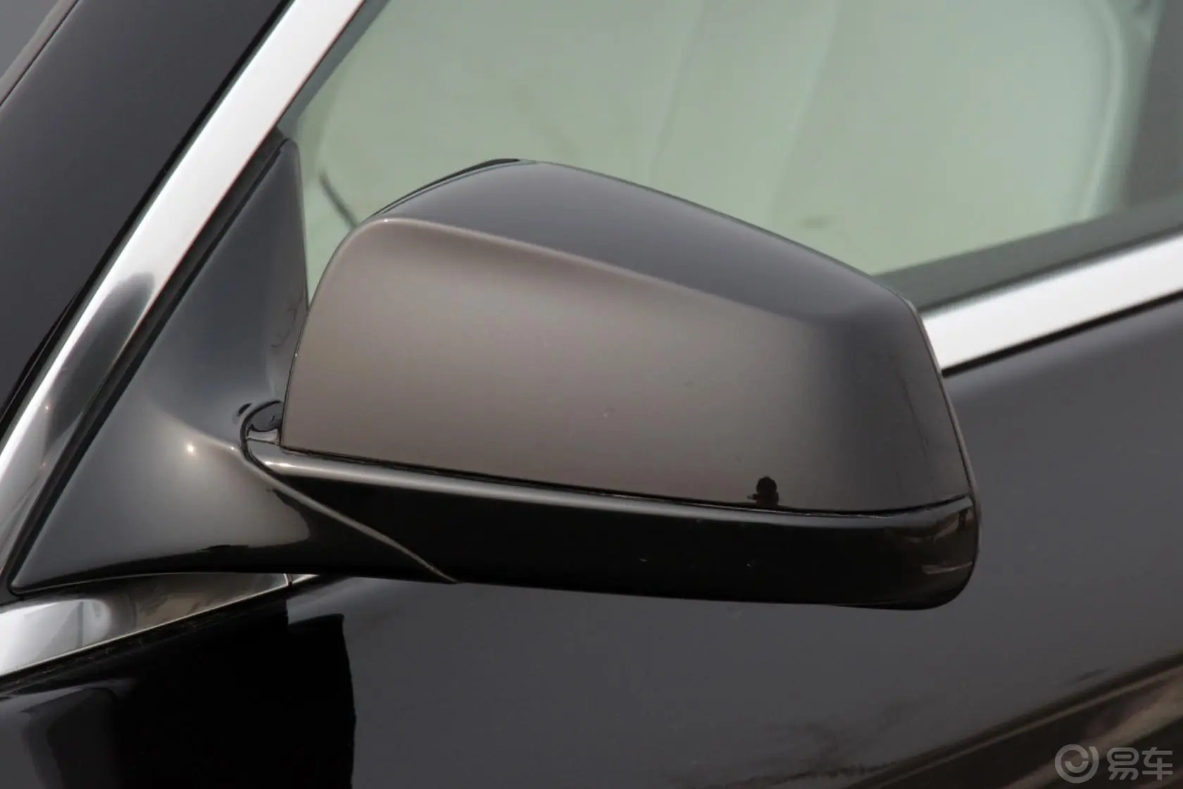 宝马6系650i xDrive Gran Coupe后视镜转向灯（前）