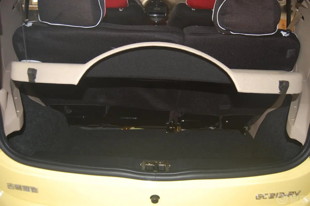 经典熊猫1.3L 手动 舒适型Ⅱ行李箱空间