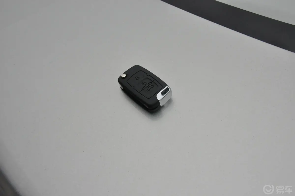 吉利SX71.8L 手动 尊贵型钥匙