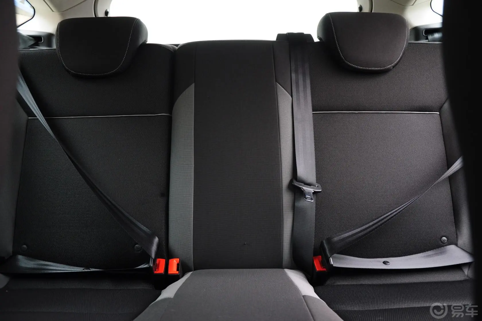 福克斯两厢 1.6L 手动 舒适型后排座椅