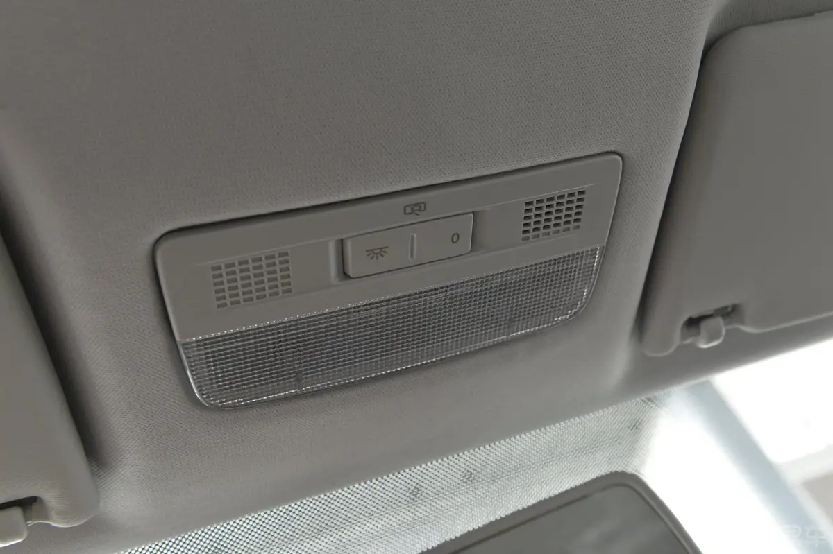 宝来1.4T 自动 舒适型前排车顶中央控制区