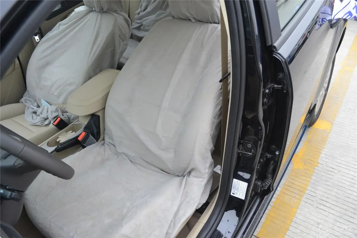福克斯两厢 经典款 1.8L 手动 时尚型驾驶员座椅
