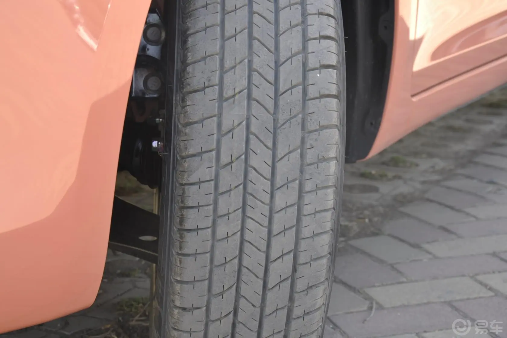 威驰1.6L GL-i 自动 型尚天窗版轮胎花纹