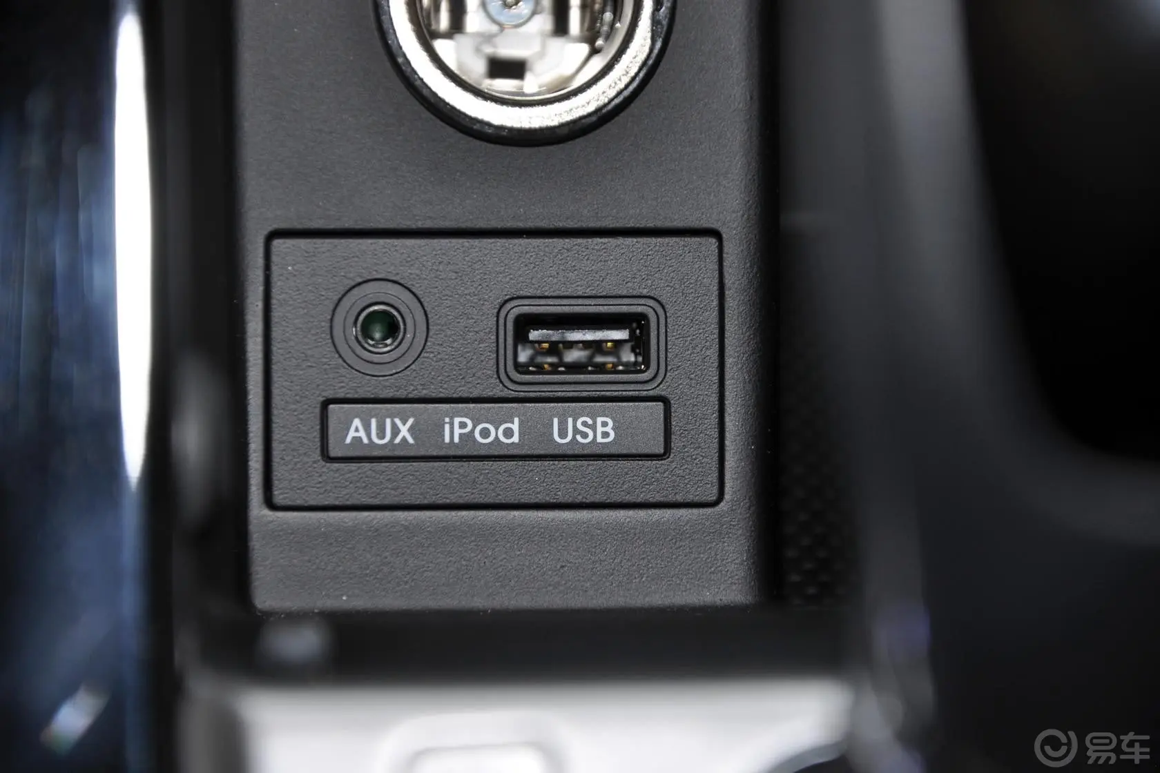 朗动1.6L 自动 领先型USB接口