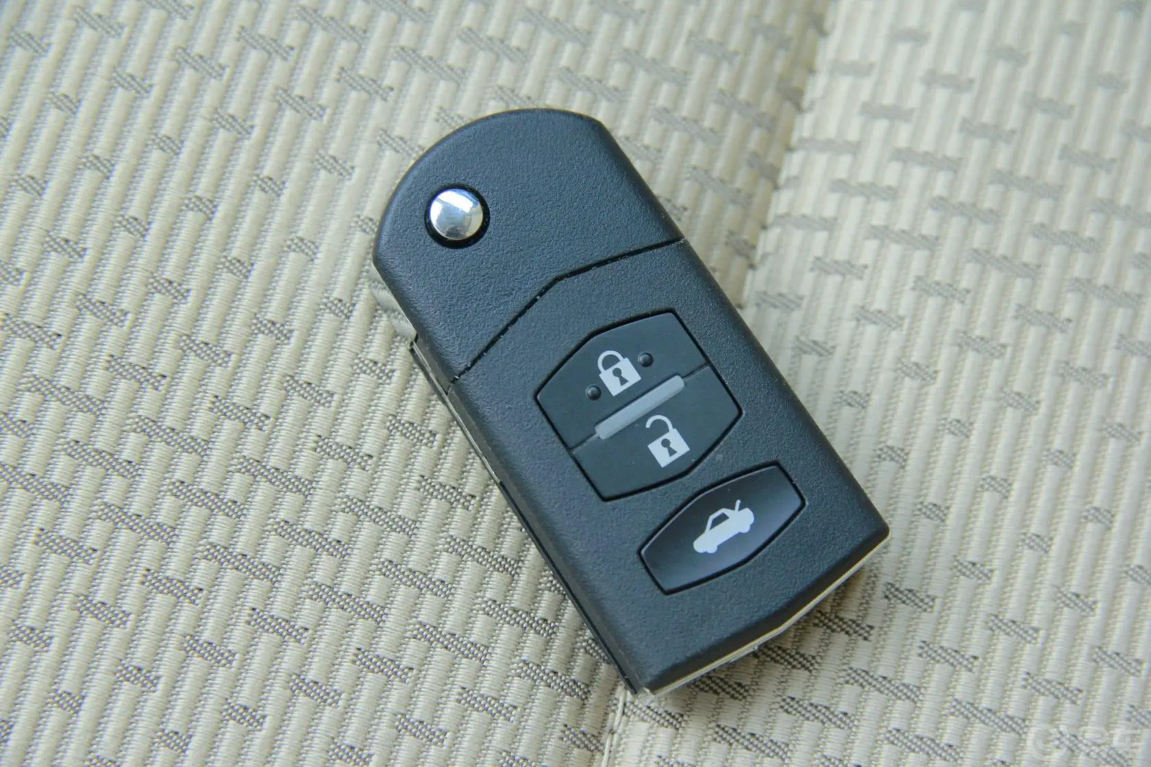 马自达3 星骋三厢 1.6L 自动 舒适型钥匙