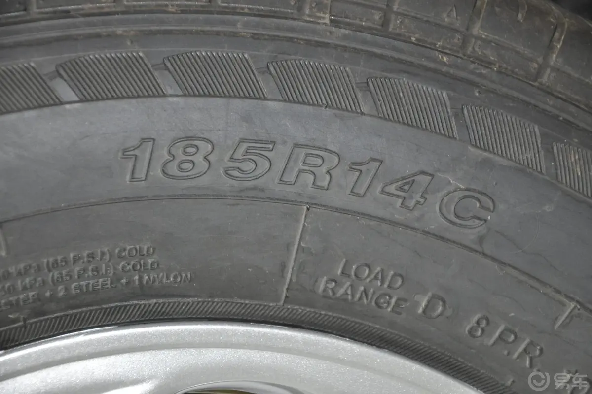 福田风景2.0L 手动 标准型 汽油轮胎规格