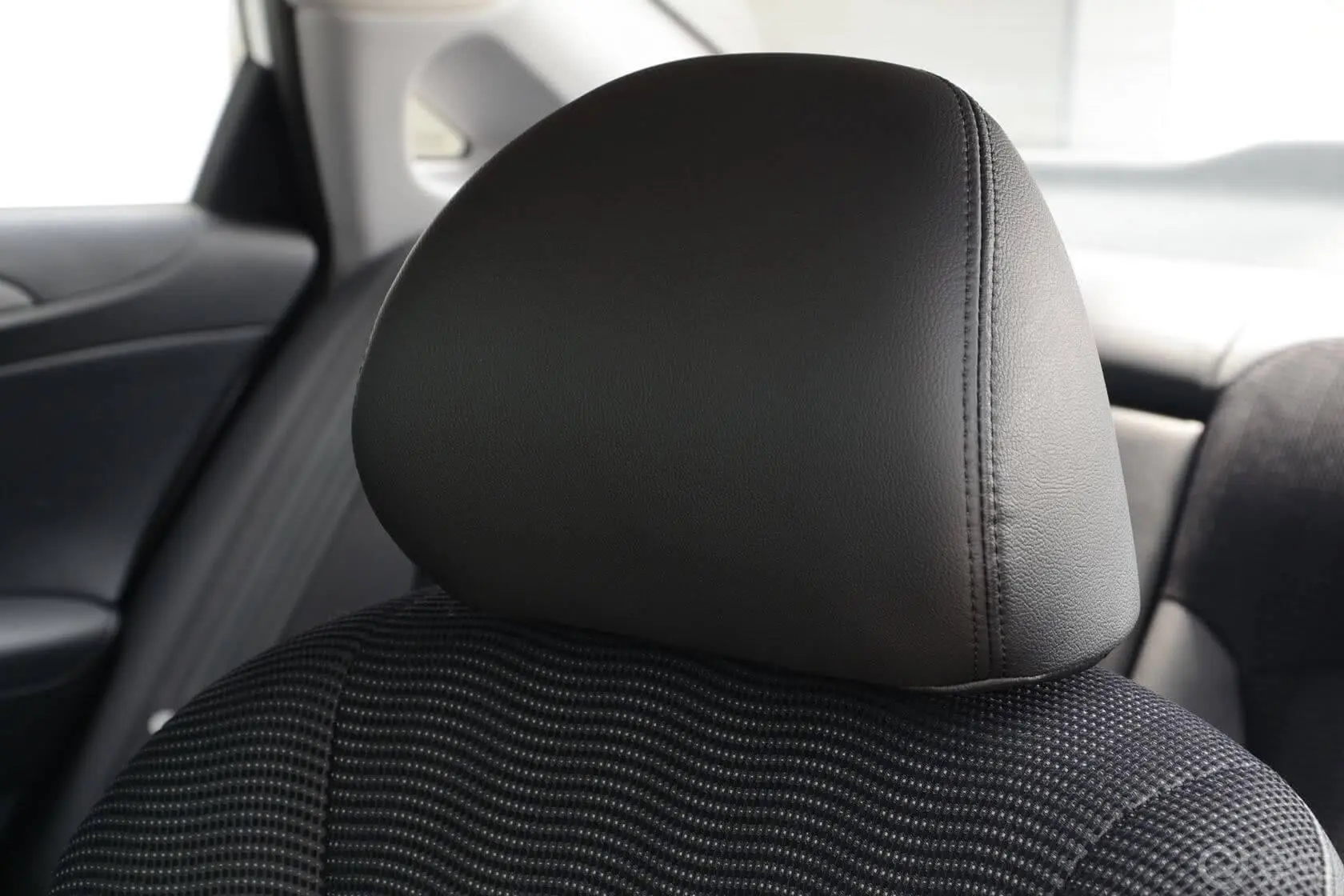 索纳塔2.0 GS 自动时尚版驾驶员头枕