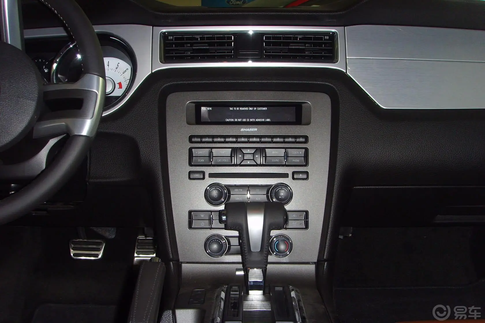 MustangV8 5.0L GT自动  豪华版 标配中控台整体