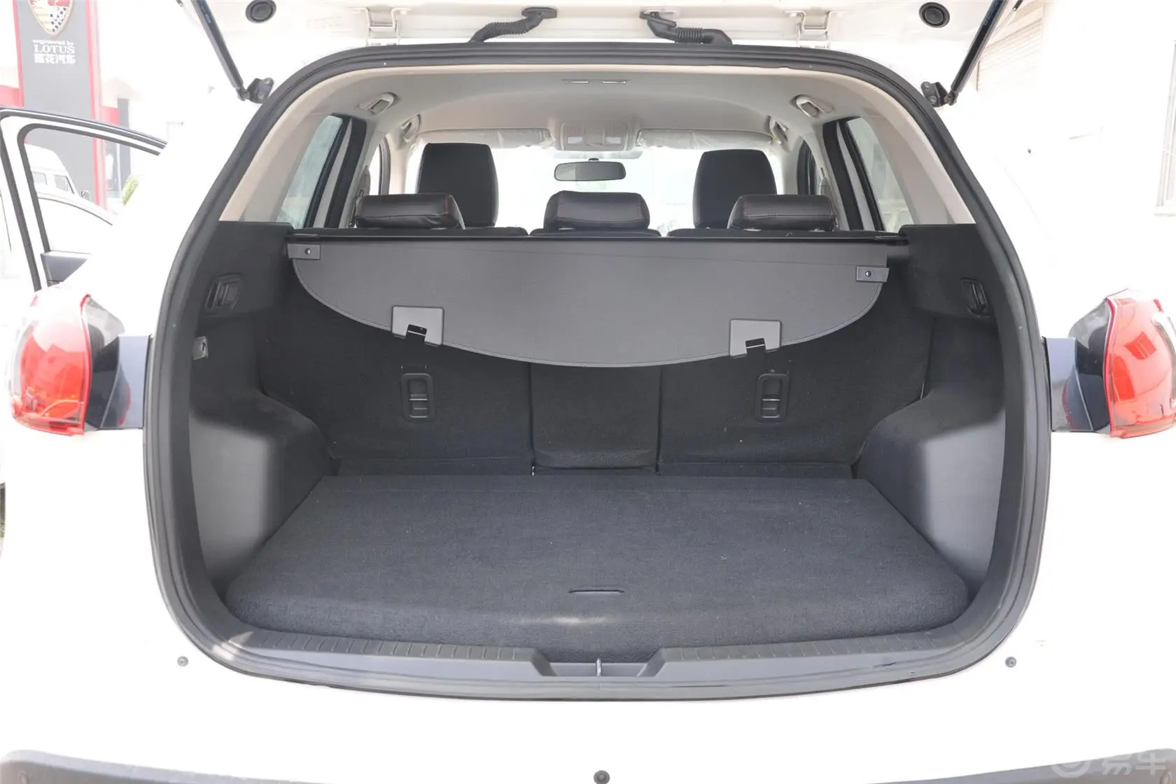马自达CX-5(进口)2.0L 手自一体 两驱 舒适版行李箱空间