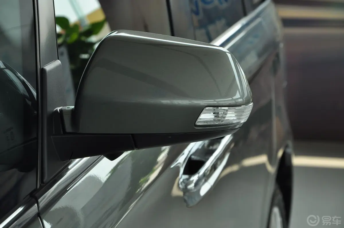 大7 MPV2.0T 手自一体 精英型后视镜转向灯（前）