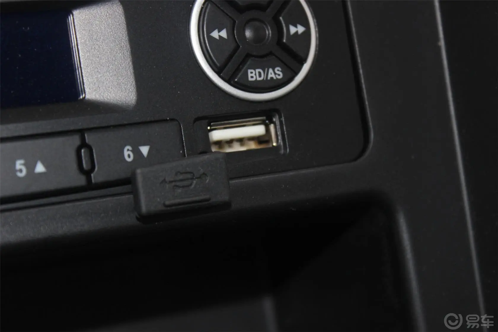 帅客1.6L 手动 豪华型 ZN6441V1B4(国Ⅳ+OBD)USB接口
